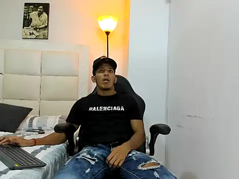 ricky spensar23cm  online show from 02/19/26, 02:29