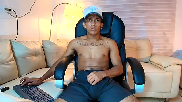 ricky spensar23cm  online show from 04/21/26, 02:51