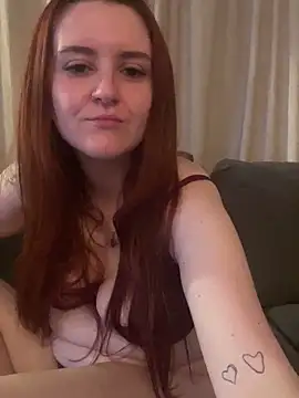 PoppySlut6999 online show from 03/03/26, 09:53