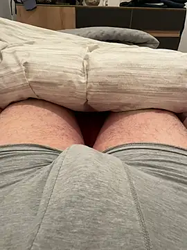  Mishaa01 online show from 04/20/26, 09:38