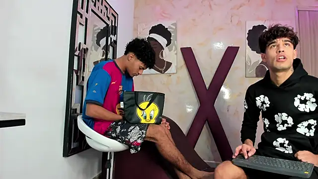 PRETTY COCK1 online show from 04/12/26, 01:21