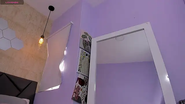 Naomy-lopez online show from 03/02/26, 07:54