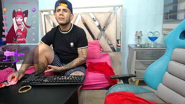 allison max tattoo online show from 02/13/26, 01:34