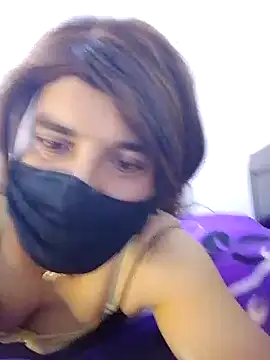 banouti28 online show from 06/03/26, 02:33