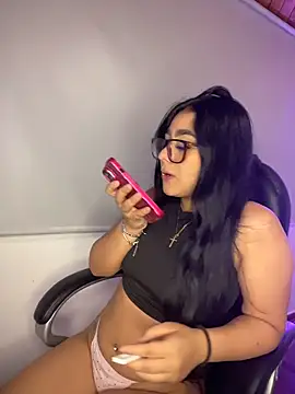 Violetta pinkk1 online show from 02/24/26, 03:48