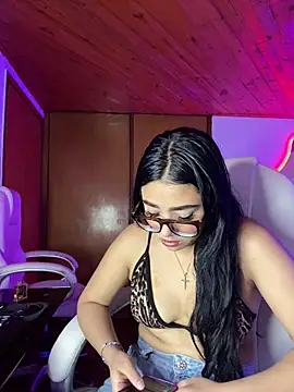 Violetta pinkk1 online show from 02/27/26, 04:23