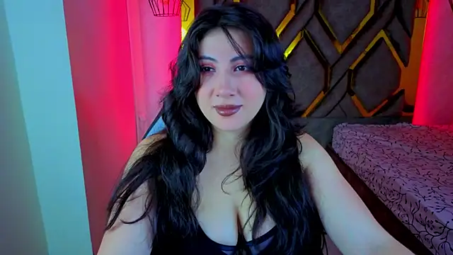 Luvienne online show from 03/03/26, 07:42