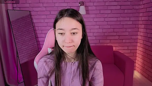 Nicole Brownie online show from 03/24/26, 12:37