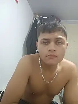 Snapshot of Andres_medi32 chatting on 02/03/26, 06:40 Andres medi32 online show from 02/03/26, 06:40