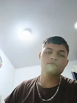Snapshot of Andres_medi32 chatting on 02/09/26, 04:27 Andres medi32 online show from 02/09/26, 04:27
