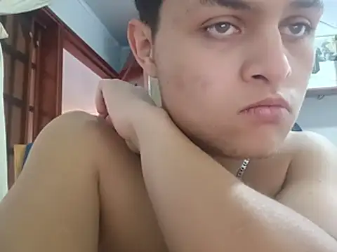 Snapshot of Andres_medi32 chatting on 08/04/26, 08:22 Andres medi32 online show from 08/04/26, 08:22