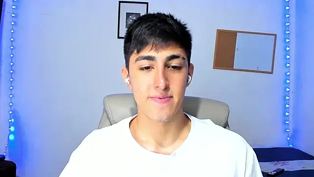 babyted272 online show from 04/16/26, 09:39