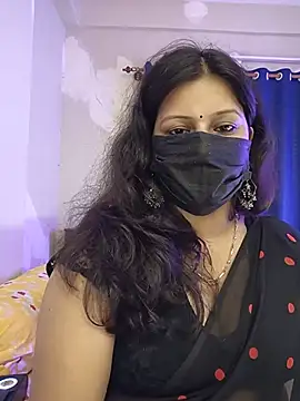 Snapshot of noty_girl2 chatting on 07/20/26, 04:31 noty girl2 online show from 07/20/26, 04:31