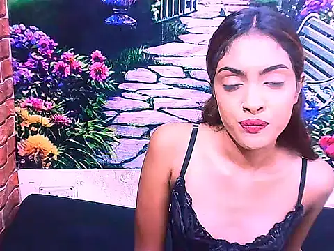 IndianPretty14u2Luv online show from 02/19/26, 09:11