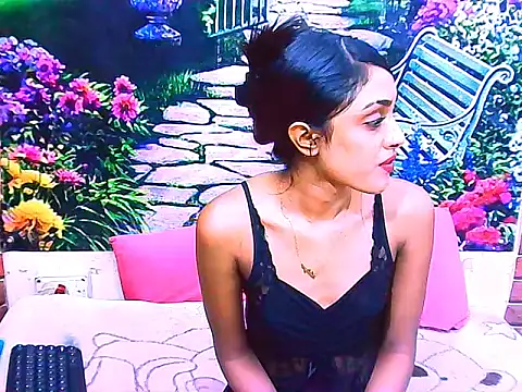 IndianPretty14u2Luv online show from 04/17/26, 09:45