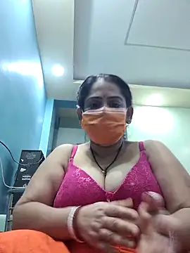 diyam4002 online show from 02/04/26, 02:56