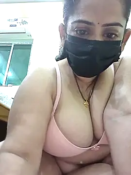 diyam4002 online show from 03/01/26, 05:26