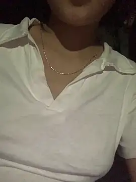 Hoa-tuylip online show from 02/17/26, 03:29