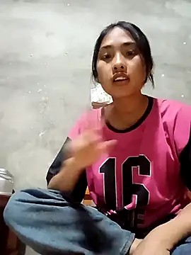 Hoa-tuylip online show from 02/26/26, 11:53