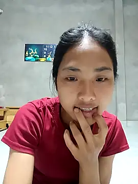Snapshot of Hoa-tuylip chatting on 04/22/26, 01:34 Hoa-tuylip online show from 04/22/26, 01:34