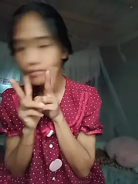 Snapshot of Hoa-tuylip chatting on 07/19/26, 12:25 Hoa-tuylip online show from 07/19/26, 12:25