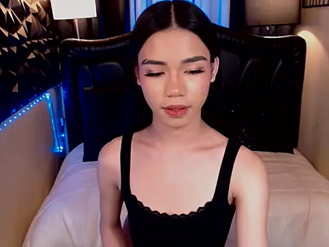 ItsurGirlMiana online show from 03/04/26, 04:07