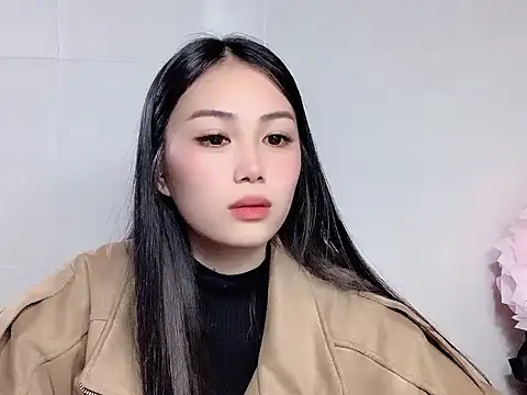 Thuy79 online show from 02/11/26, 04:23