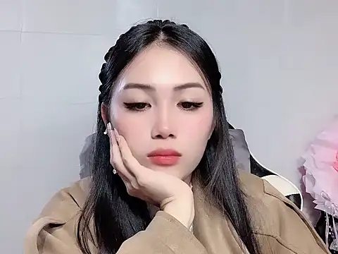 Thuy79 online show from 02/12/26, 04:35