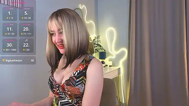 Oliiviaa  online show from 02/02/26, 08:13