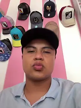 andresmahecha777 online show from 03/01/26, 02:08