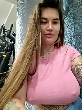 TattooGirlAlia online show from 12/25/24, 06:19