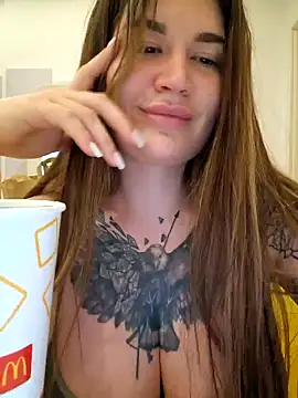 TattooGirlAlia online show from 02/08/25, 11:55