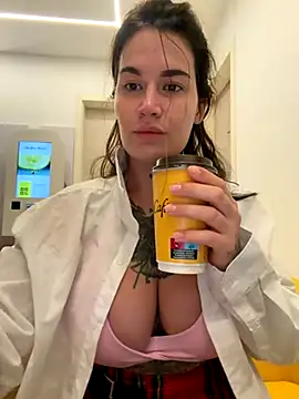 TattooGirlAlia online show from 10/03/25, 06:43