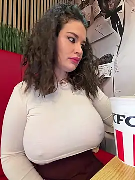 TattooGirlAlia online show from 02/04/26, 07:58