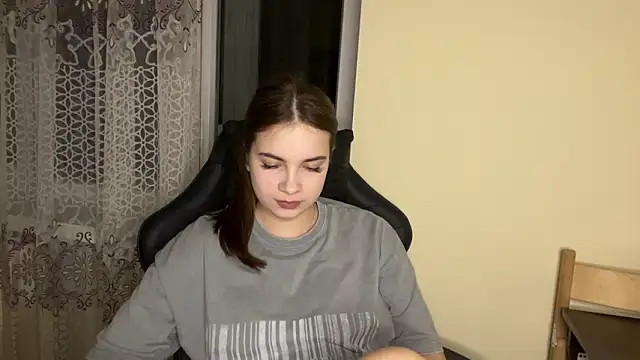 SoftIris  online show from 02/09/26, 05:28