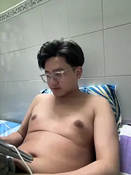 Snapshot of Kami_Kazo chatting on 02/05/26, 03:38 Kami Kazo online show from 02/05/26, 03:38