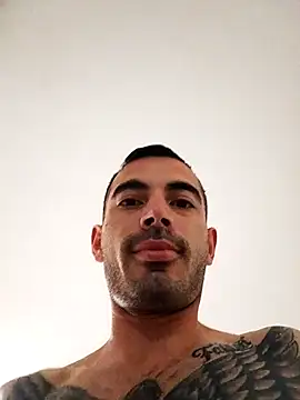 Snapshot of Mlo69 chatting on 03/08/26, 11:08 Mlo69 online show from 03/08/26, 11:08