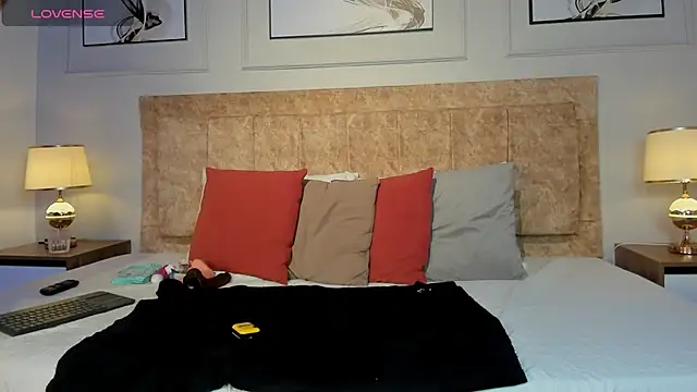 hanna daze online show from 02/16/26, 12:23