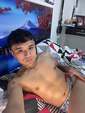 CreamKingg online show from 02/11/26, 05:12