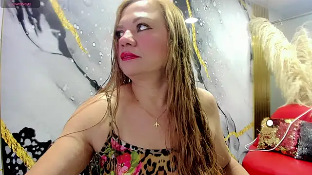 Snapshot of alicee__mature chatting on 02/21/26, 03:29 alicee mature online show from 02/21/26, 03:29