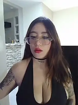 Snapshot of Helll_girll chatting on 03/25/26, 03:12 Helll girll online show from 03/25/26, 03:12