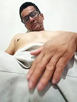 dilduarte26 online show from 02/05/26, 01:43