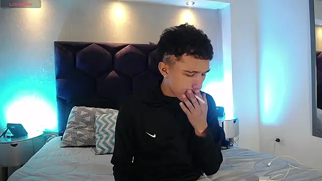 Dominik Souza online show from 03/19/26, 07:29