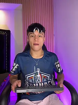 Dominik Souza online show from 04/26/26, 02:26