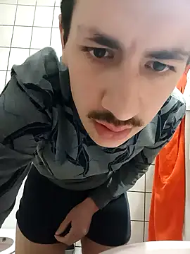 Snapshot of Etlipro-53 chatting on 03/02/26, 06:59 Etlipro-53 online show from 03/02/26, 06:59