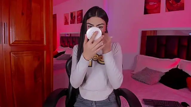 Isabella Moon9 online show from 02/13/26, 12:12