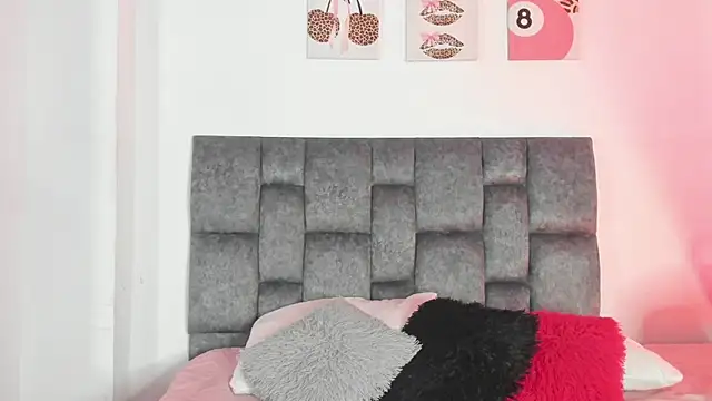 Isabella Moon9 online show from 06/06/26, 11:26