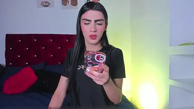 Isabella Moon9 online show from 07/07/26, 12:20