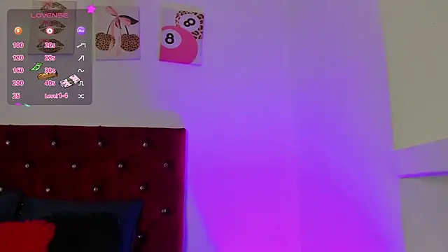 Isabella Moon9 online show from 07/08/26, 12:42