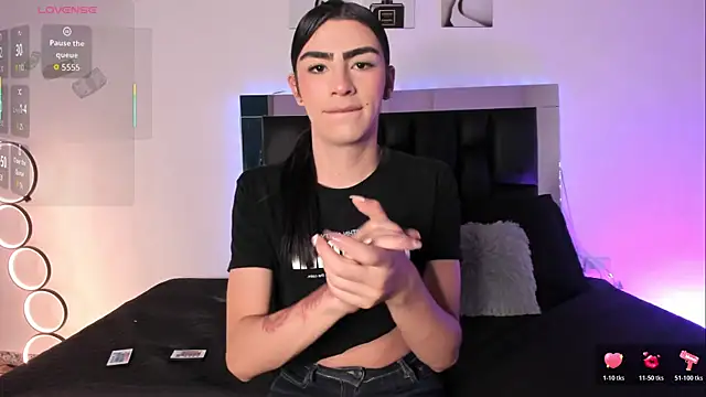 Isabella Moon9 online show from 07/10/26, 11:57